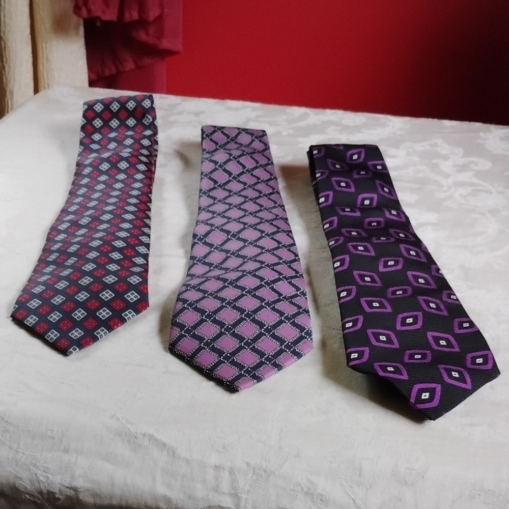 Turnbull & Asser Red and Pink Silk Ties Collection - Picture 2 of 5